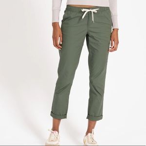 Women’s Ripstop Pant in Army green